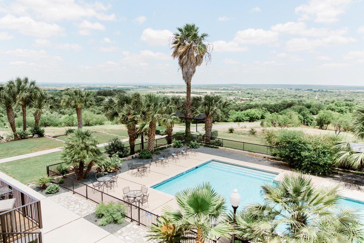 Hillside Boutique Hotel Castroville Exterior foto